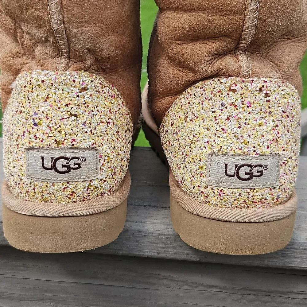 UGG Classic Short Sparkle Heel Boots | Size 8 | Style 1090891